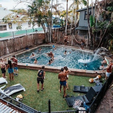 Why Not Backpackers Hostel แคนส์ ภายนอก รูปภาพ