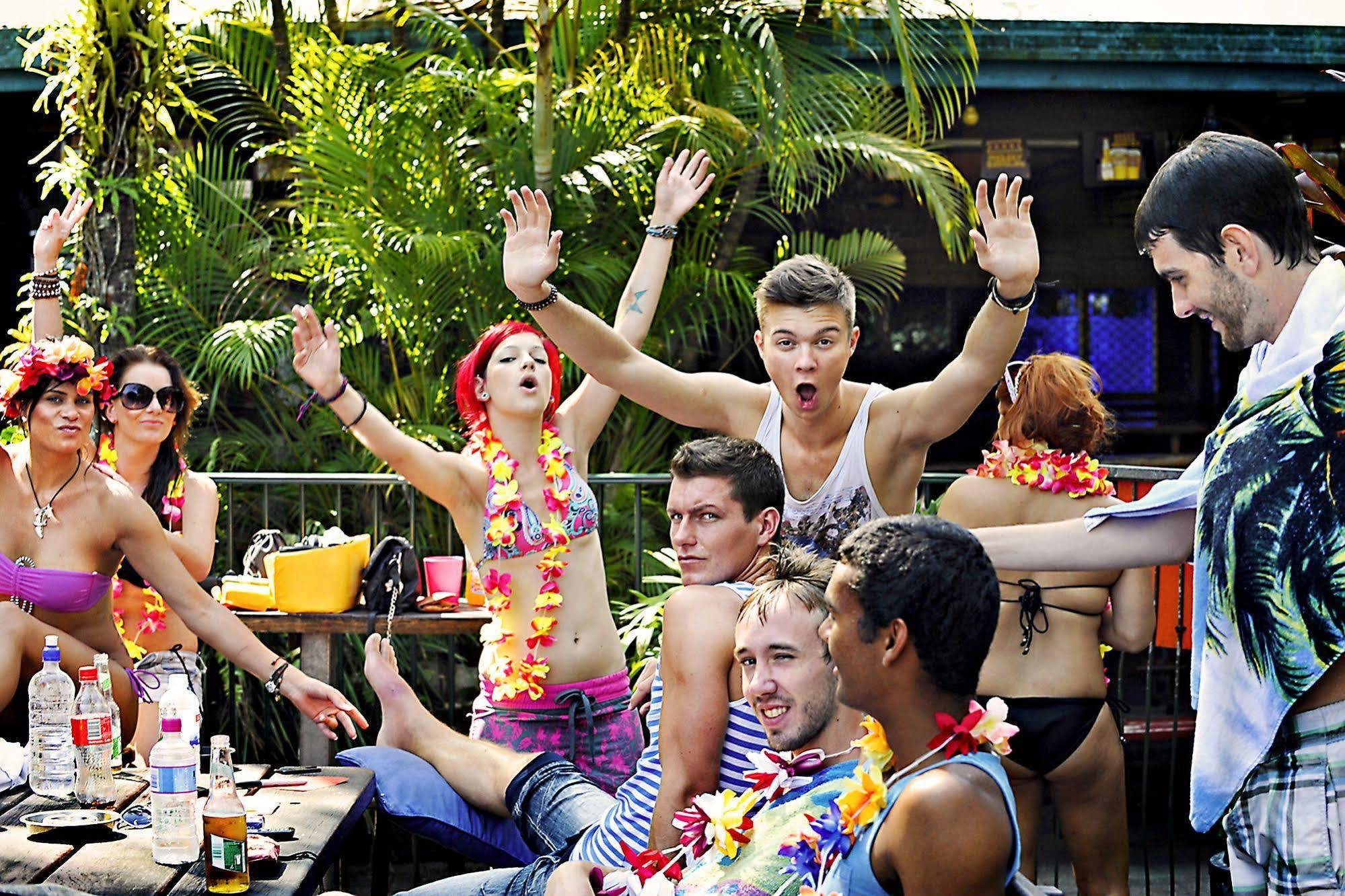 Why Not Backpackers Hostel แคนส์ ภายนอก รูปภาพ