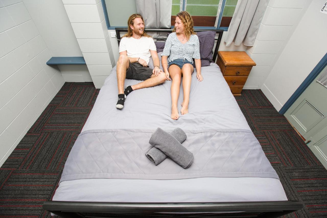 Why Not Backpackers Hostel แคนส์ ภายนอก รูปภาพ