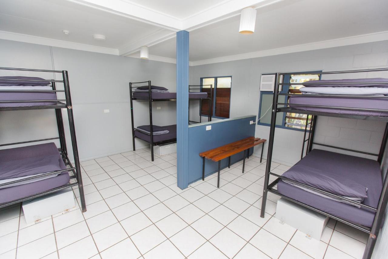 Why Not Backpackers Hostel แคนส์ ภายนอก รูปภาพ